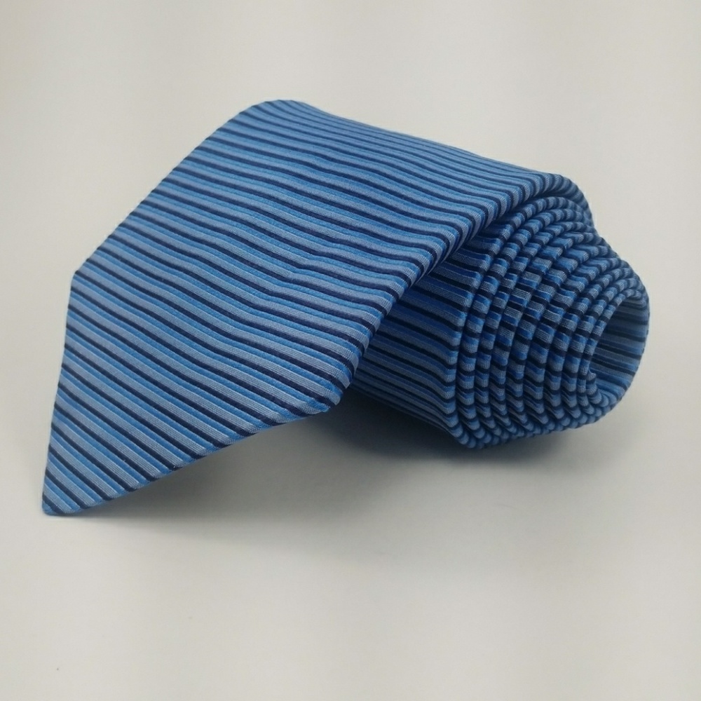 Tie by Brooks Basics